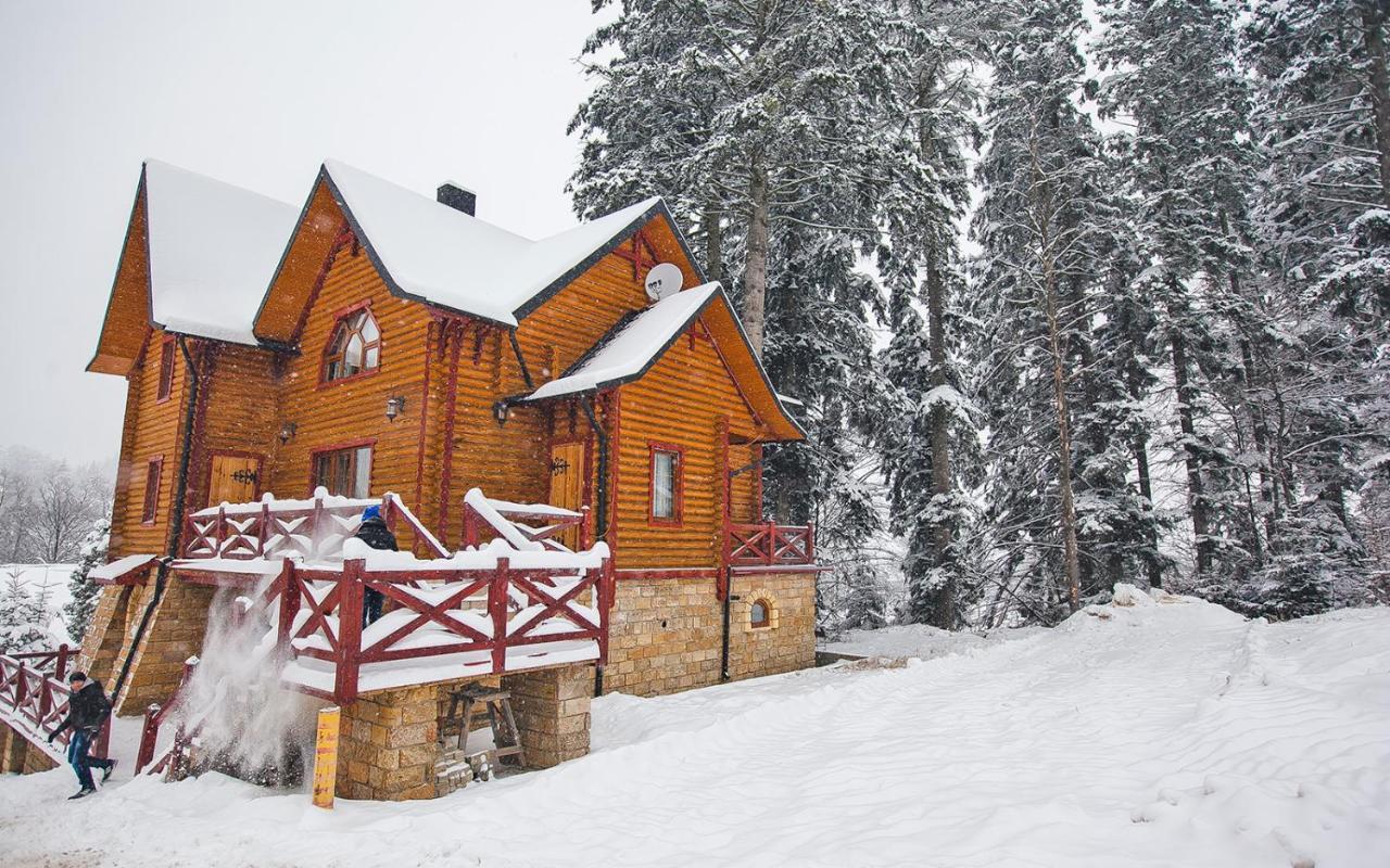 Норіс Hotel Мигово Екстериор снимка