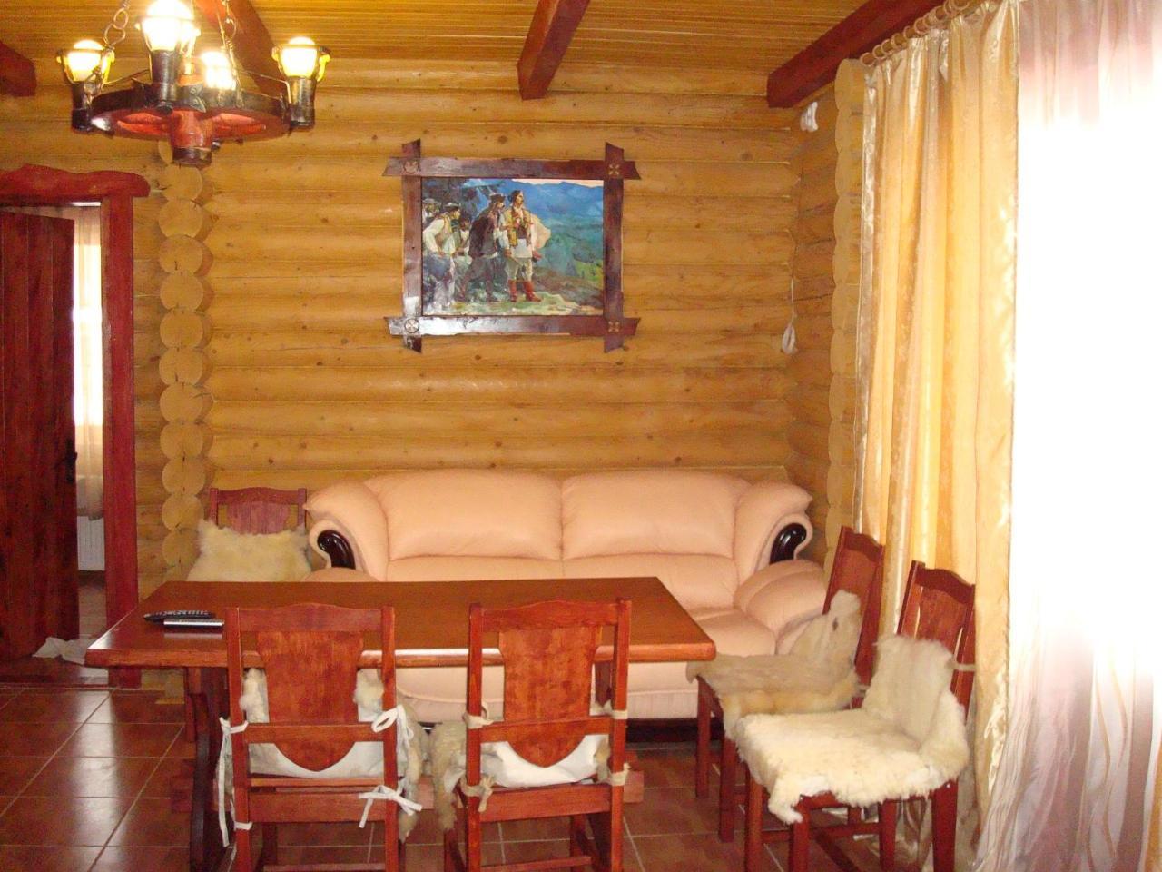 Норіс Hotel Мигово Екстериор снимка