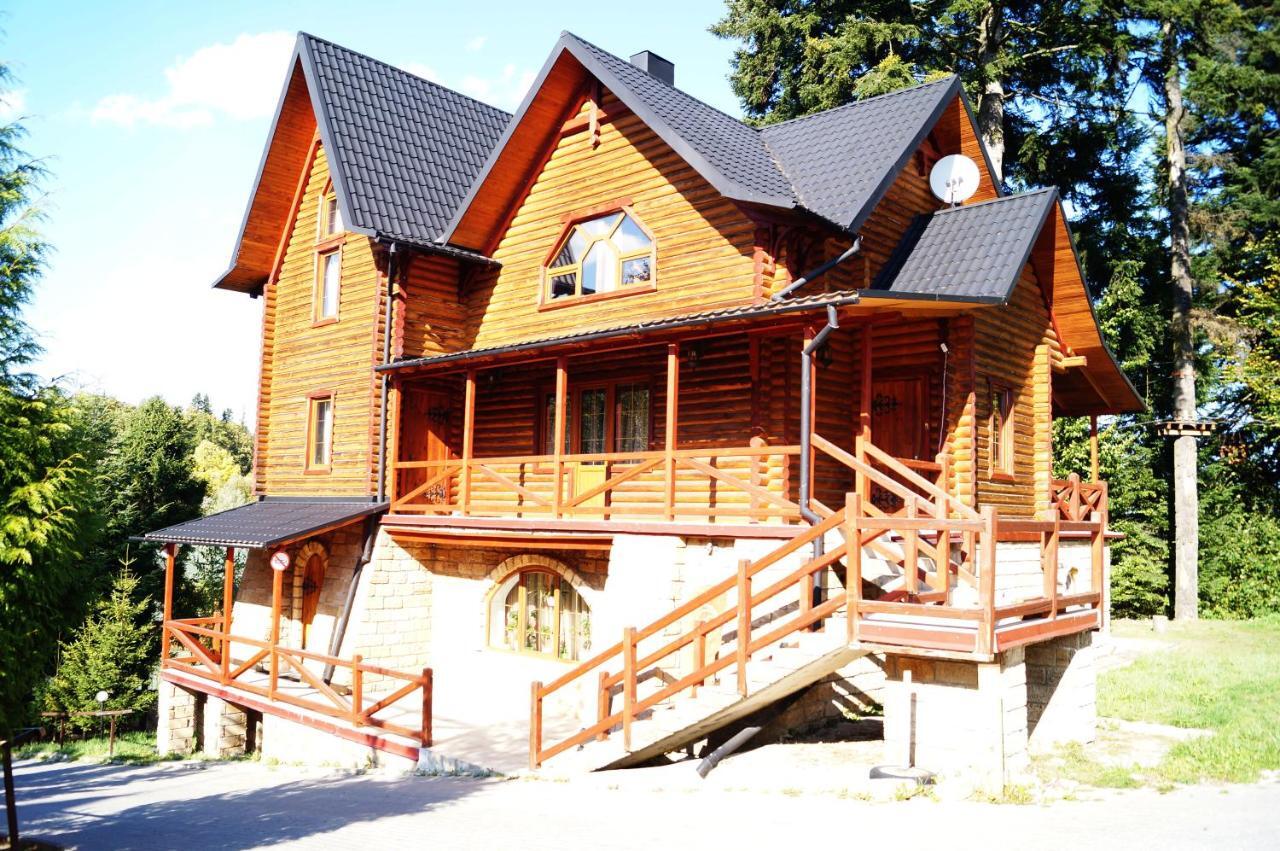 Норіс Hotel Мигово Екстериор снимка